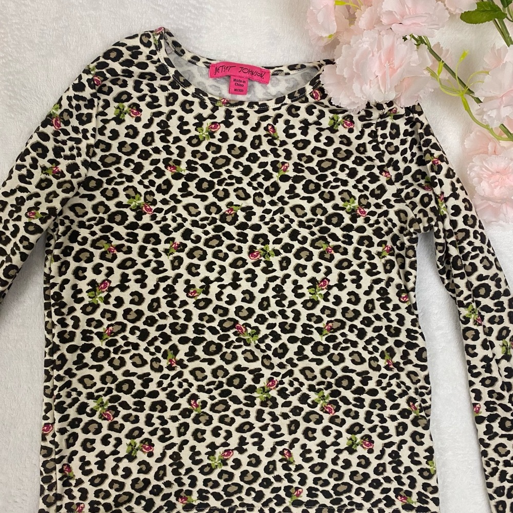 Betsey Johnson Cheetah long sleeve shirt